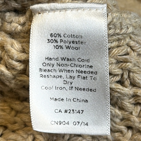 Talbots Chunky Knit Toggle Button Cotton/Wool Fisherman Cardigan Sweater Size L - Picture 9 of 15